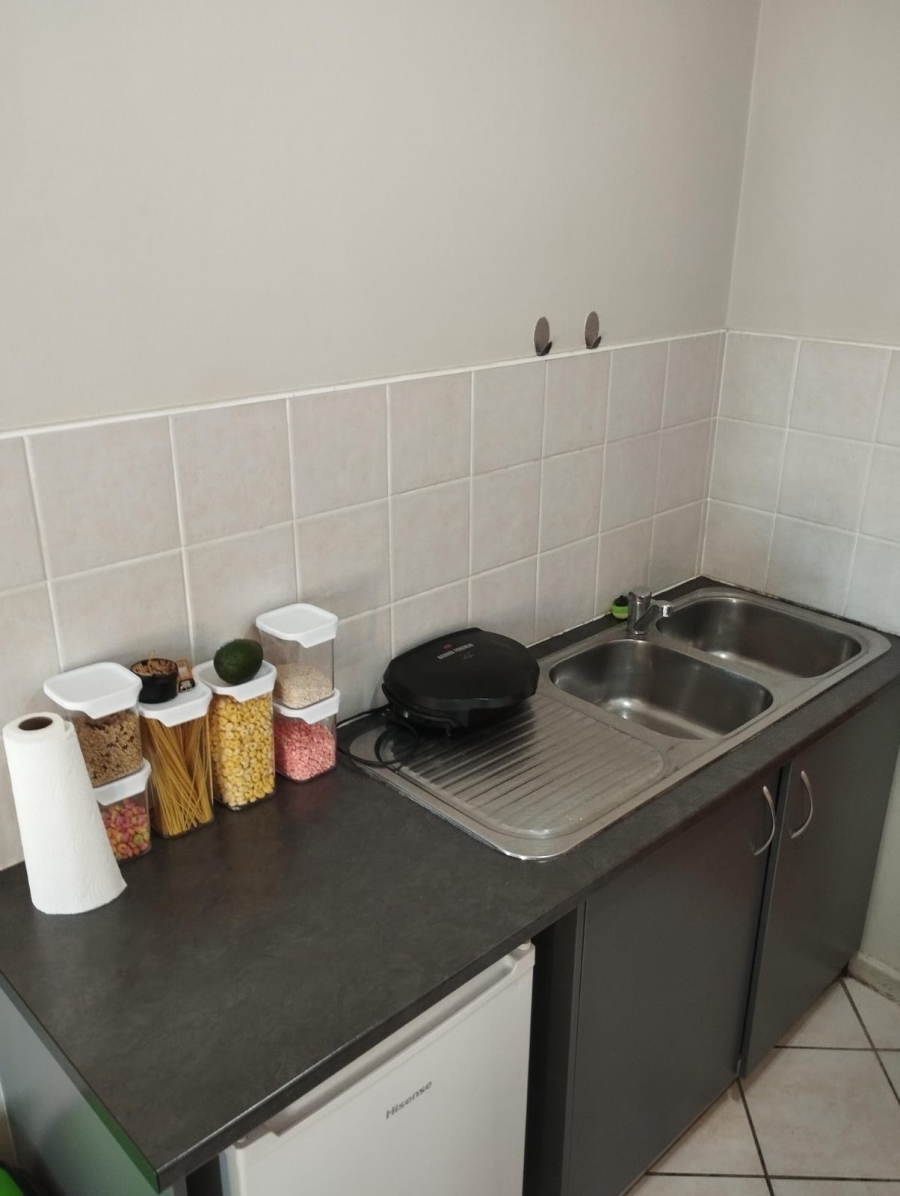 1 Bedroom Property for Sale in Strand Central Western Cape